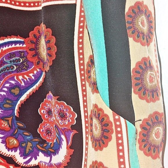 FRANCESCA'S COLLECTIONS WOMEN'S SHORTS  BLACK ORANGE & GREEN PAISLEY PRINT - Picture 2 of 4